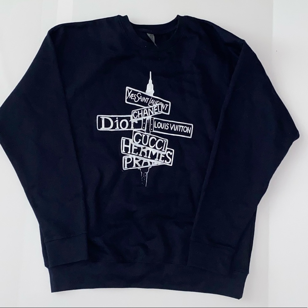 New Custom sweatshirt Size L